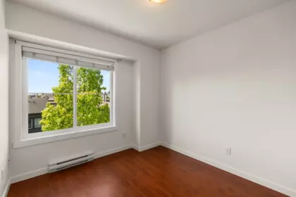 Hallway Photo of 16 13819 232 Street, Maple Ridge, BC