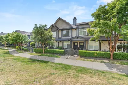 Outdoor Kitchen Photo of 16 13819 232 Street, Maple Ridge, BC