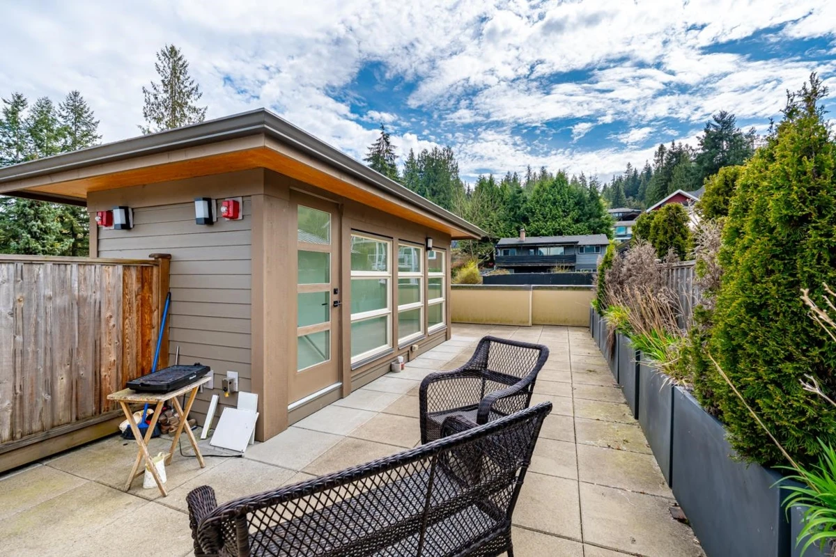 Family Room Photo of 2316 St. Andrews Street, Port Moody, BC