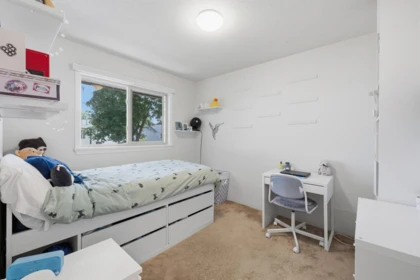 Garage Interior Photo of 15318 87a Avenue, Surrey, BC
