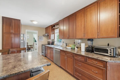 Pantry Photo of 15318 87a Avenue, Surrey, BC
