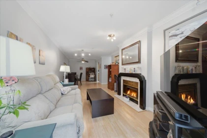 Kitchen Island Photo of 203 22275 123 Avenue, Maple Ridge, BC