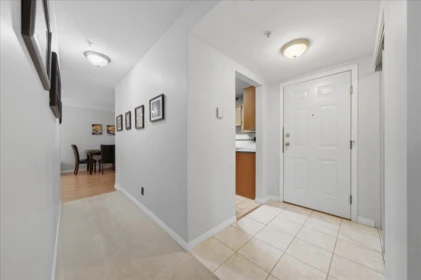 Mudroom Photo of 203 22275 123 Avenue, Maple Ridge, BC