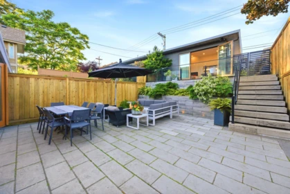 Breakfast Nook Photo of 308 E 6th Street, North Vancouver, BC