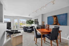 1261 W 7th Avenue, Vancouver, BC