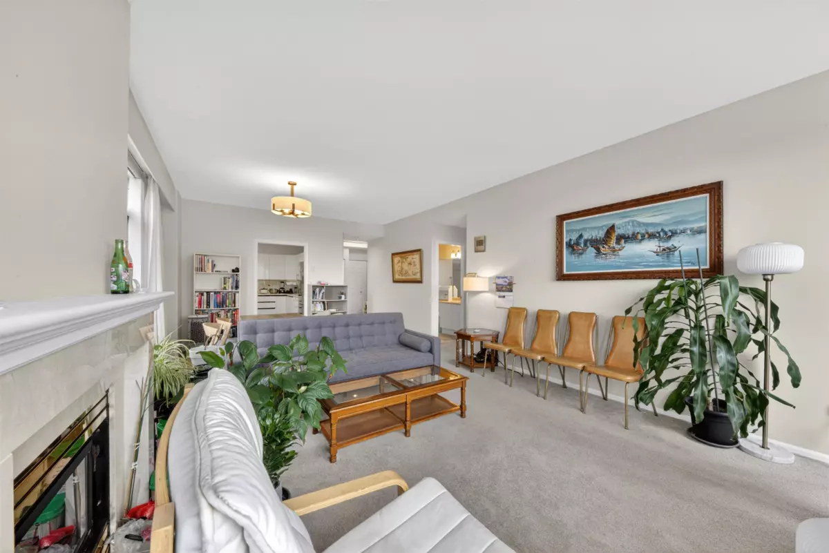 Living Room Photo of 602 6521 Bonsor Avenue, Burnaby, BC