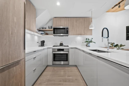 Kitchen Island Photo of 614 108 E 8th Street, North Vancouver, BC