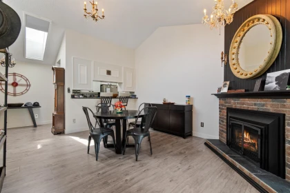 Kitchen Island Photo of 10 45915 Cheam Avenue, Chilliwack, BC