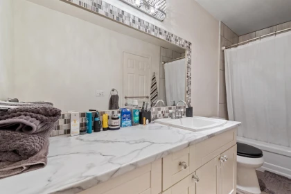 Powder Room Photo of 10 45915 Cheam Avenue, Chilliwack, BC