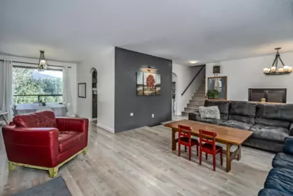 10122 Kenswood Drive, Chilliwack, BC, Chilliwack — Single Family Residence for sale