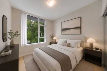 Hallway Photo of 704 2565 Maple Street, Vancouver, BC