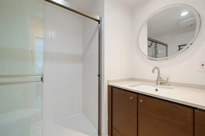 Primary Bedroom Photo of 608 5900 Alderbridge Way, Richmond, BC