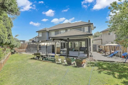Community Amenities Photo (Clubhouse) of 14851 67a Avenue, Surrey, BC