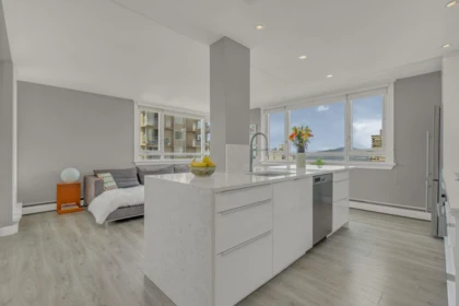 Kitchen Island Photo of 1903 1850 Comox Street, Vancouver, BC