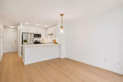 Kitchen Photo of 306 124 W 3rd Street, North Vancouver, BC