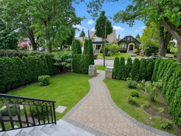 Garden / Landscaping Photo of 2989 W 32nd Avenue, Vancouver, BC