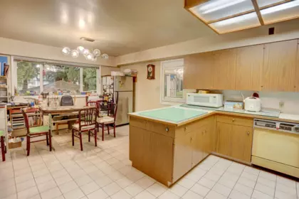 Primary Bedroom Photo of 6128 Malvern Avenue, Burnaby, BC