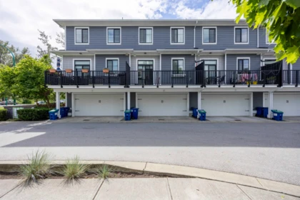 Outdoor Deck Photo of 2 19133 73 Avenue, Surrey, BC