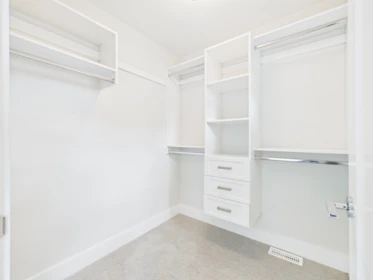 Powder Room Photo of 2 19133 73 Avenue, Surrey, BC