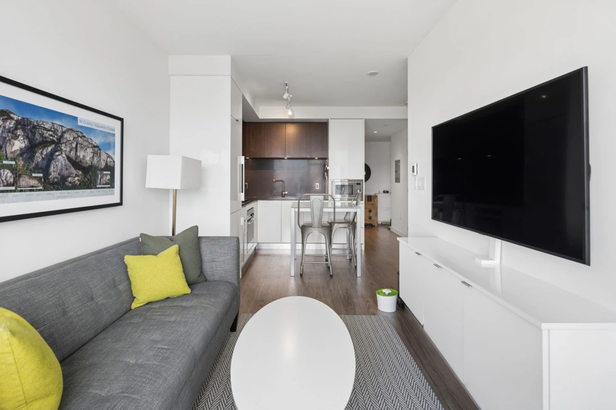 Living Room Photo of 604 209 E 7th Avenue, Vancouver, BC
