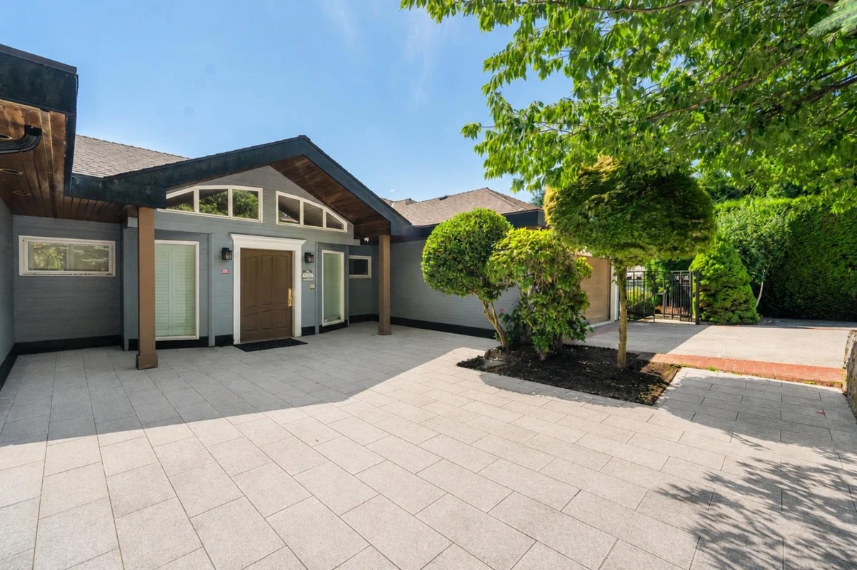 Family Room Photo of 2408 SW Marine Drive, Vancouver, BC