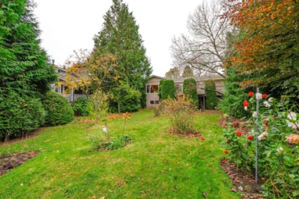Backyard Photo of 1320 Kent Street, White Rock, BC