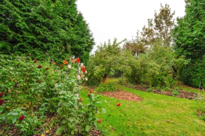 Front Yard Photo of 1320 Kent Street, White Rock, BC