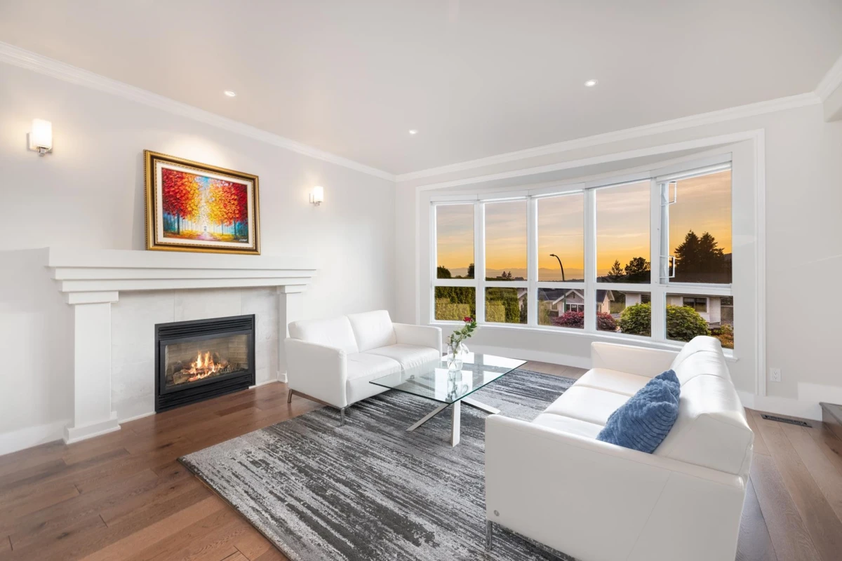 Family Room Photo of 4350 Starlight Way, North Vancouver, BC