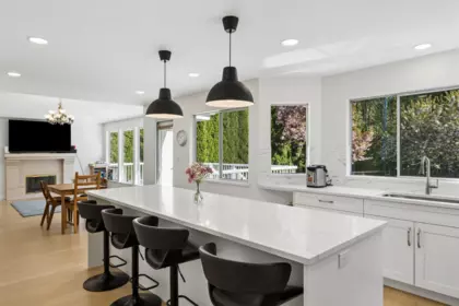 Breakfast Nook Photo of 5399 Westhaven Wynd, West Vancouver, BC