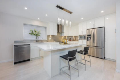 Kitchen Photo of 15759 101 Avenue, Surrey, BC