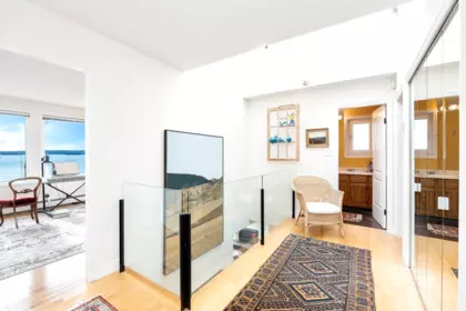 Hallway Photo of 2328 Bellevue Avenue, West Vancouver, BC