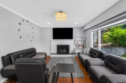 Kitchen Photo of 11564 141a Street, Surrey, BC