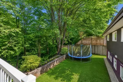 Laundry Room Photo of 11564 141a Street, Surrey, BC