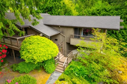 5335 Marine Drive, West Vancouver, BC, West Vancouver — Single Family Residence for sale