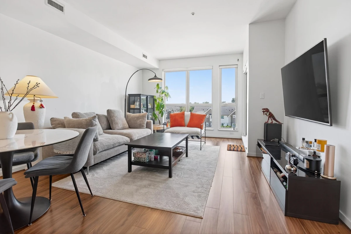 Family Room Photo of 562 4099 Stolberg Street, Richmond, BC