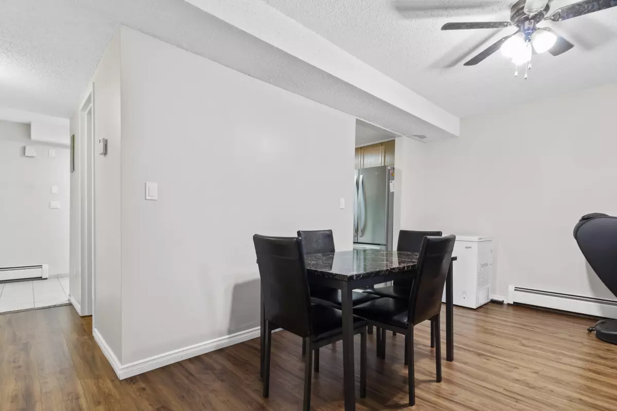 Living Room Photo of 223 7453 140 Street, Surrey, BC