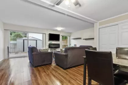 Kitchen Photo of 223 7453 140 Street, Surrey, BC