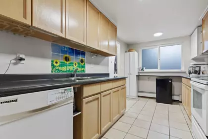 Primary Bathroom Photo of 223 7453 140 Street, Surrey, BC