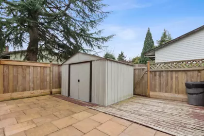 Swimming Pool Photo of 223 7453 140 Street, Surrey, BC