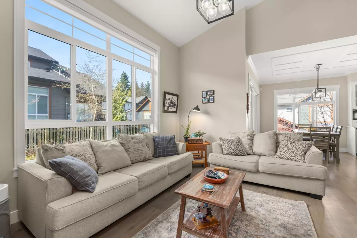Family Room Photo of 65 17033 Fraser Highway, Surrey, BC