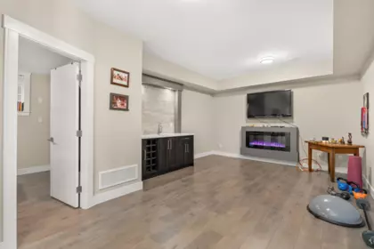Hallway Photo of 65 17033 Fraser Highway, Surrey, BC