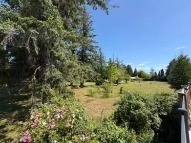 Breakfast Nook Photo of 7272 149a Street, Surrey, BC