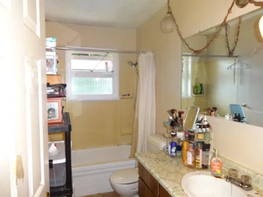 Walk-In Closet Photo of 8161 Westwood Road, Halfmoon Bay, BC
