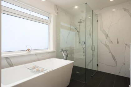 Guest Bathroom Photo of 812 E 6th Street, North Vancouver, BC