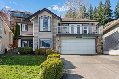 46017 Sherwood Drive, Chilliwack, BC, Chilliwack — Single Family Residence for sale