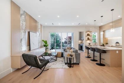 Breakfast Nook Photo of 2 4278 Watling Street, Burnaby, BC