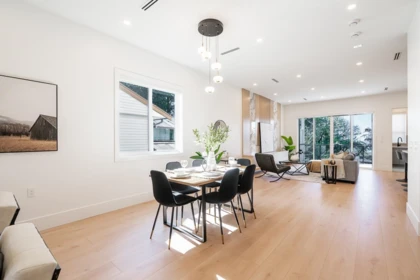 Kitchen Island Photo of 2 4278 Watling Street, Burnaby, BC