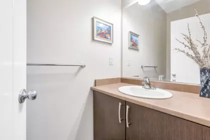 Hallway Photo of 10777 Erskine Street, Maple Ridge, BC