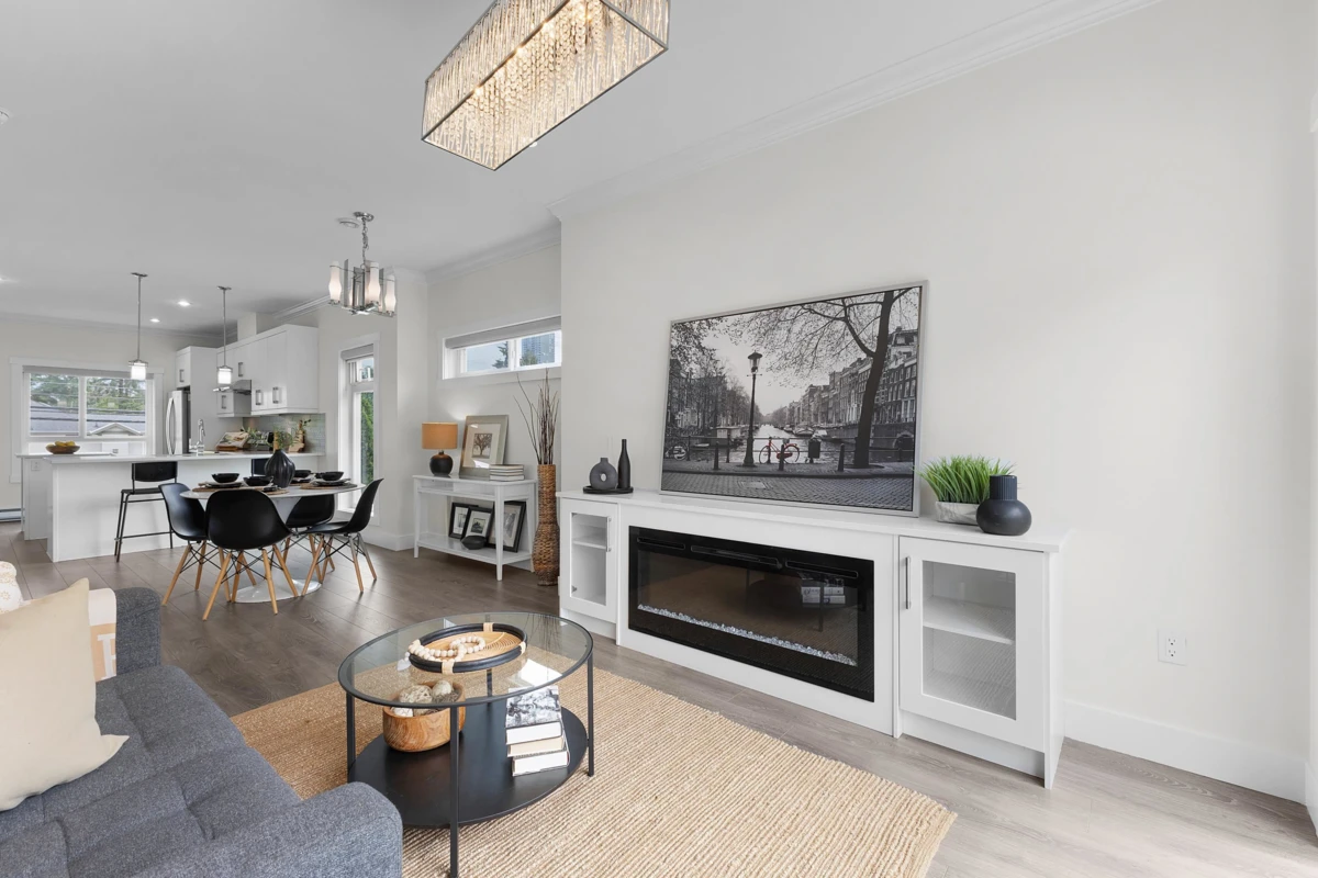 Dining Area Photo of 18 13328 96 Avenue, Surrey, BC