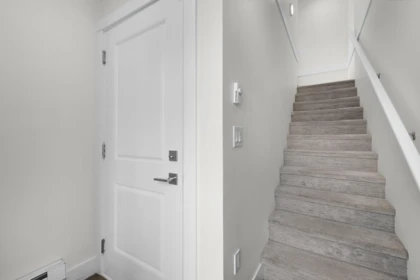 Mudroom Photo of 18 13328 96 Avenue, Surrey, BC